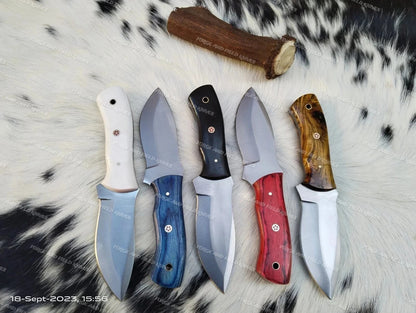 Lot of 50 PCS CUSTOM HANDMADE CARBON STEEL 6" SKINNER HUNTING KNIVES W/SHEATHS.