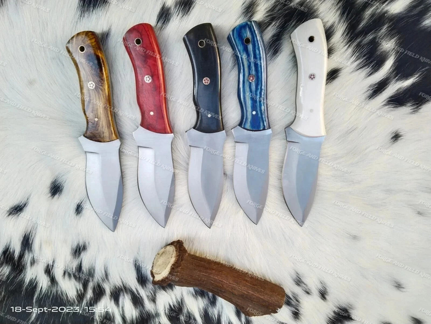 Lot of 50 PCS CUSTOM HANDMADE CARBON STEEL 6" SKINNER HUNTING KNIVES W/SHEATHS.